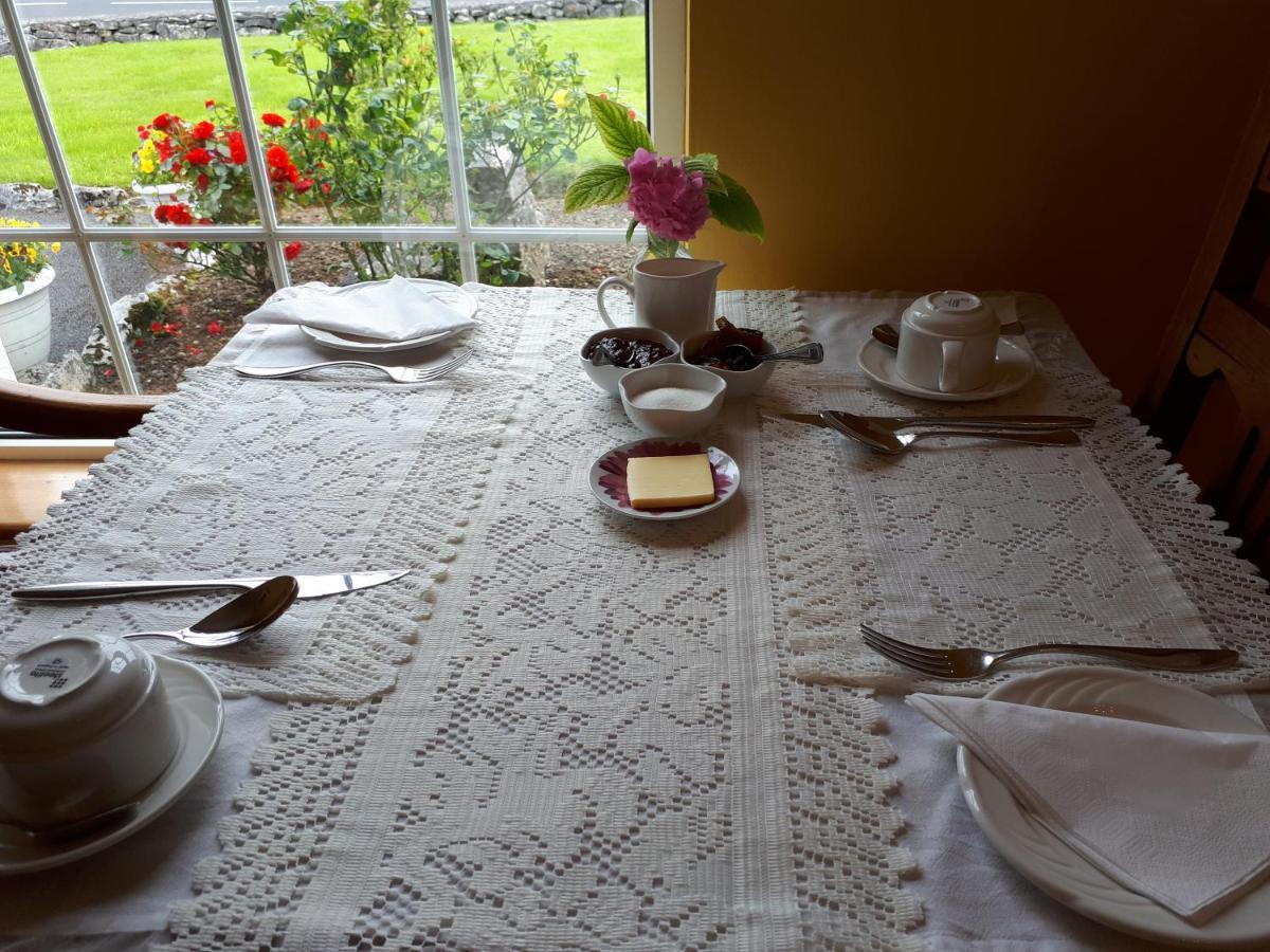 Bed and Breakfast The Creggs Ballyvaughan Exterior foto